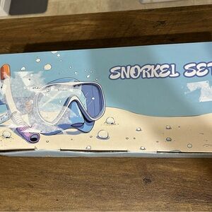 Snorkel Set with Blue and Black